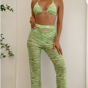 Three Piece Set Size Small
